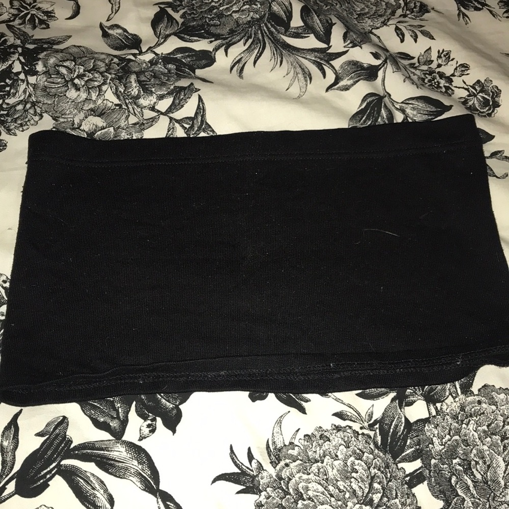 Strapless black bandeau/ cropped tube top